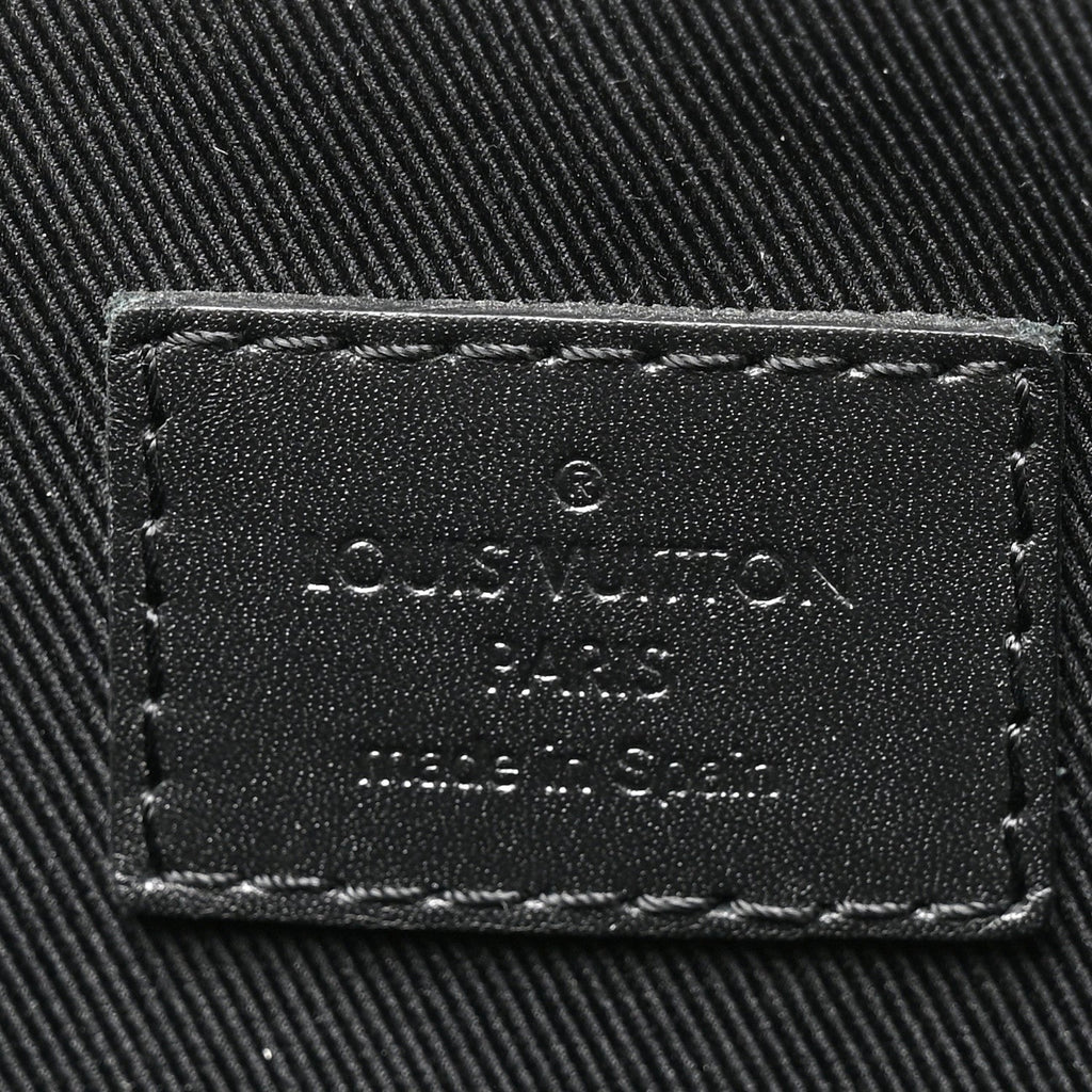 Damier Infini Messenger PM Onyx