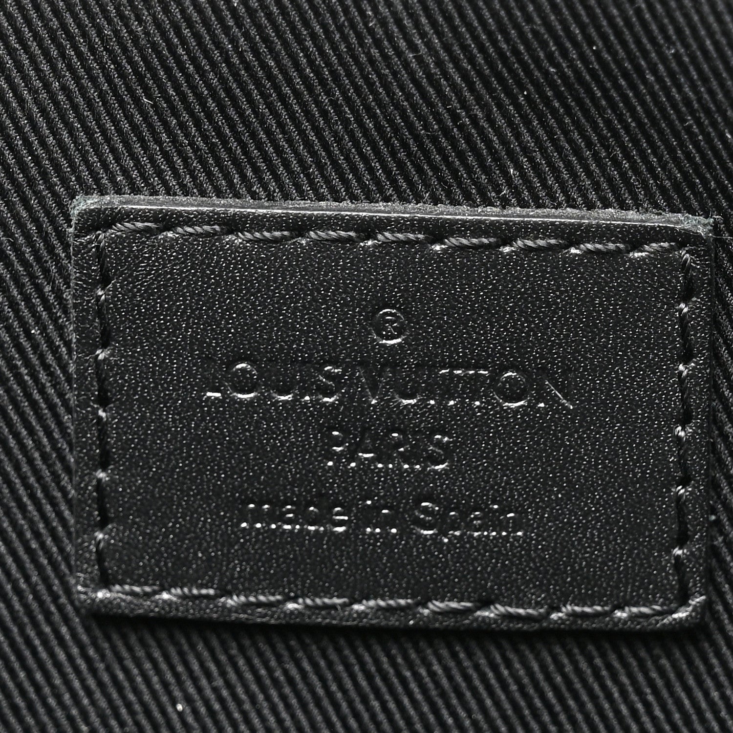 Damier Infini Messenger PM Onyx