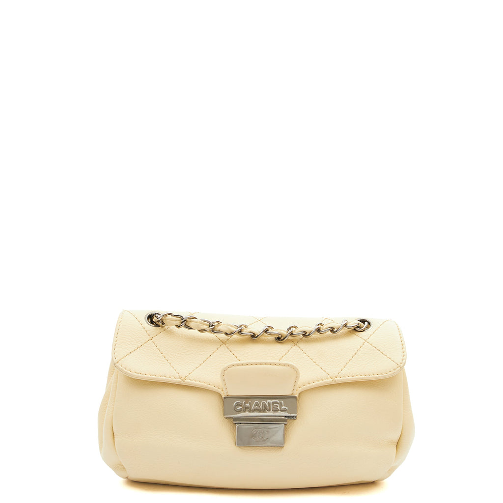 Chanel Shoulder Bag Shoulder Bag in Cream, Calfskin Leather