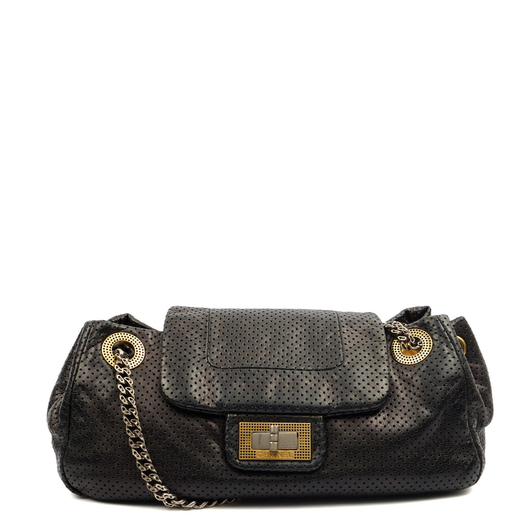 Chanel Shoulder Bag Reissue Accordion Flap in Black, Leather