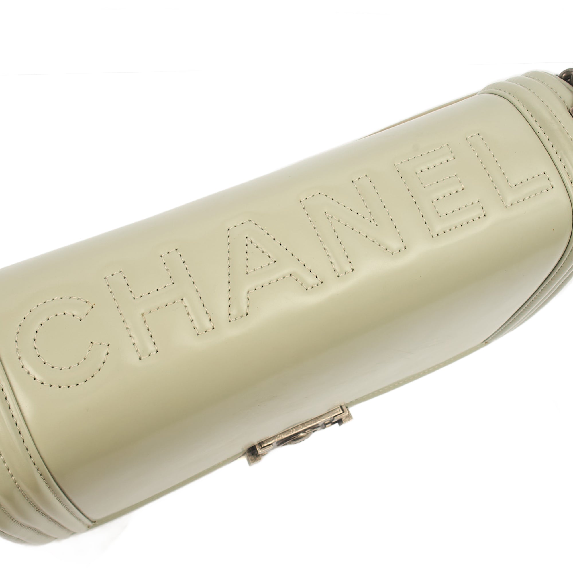Chanel Shoulder Bag Boy - Medium in Grey, Patent Leather