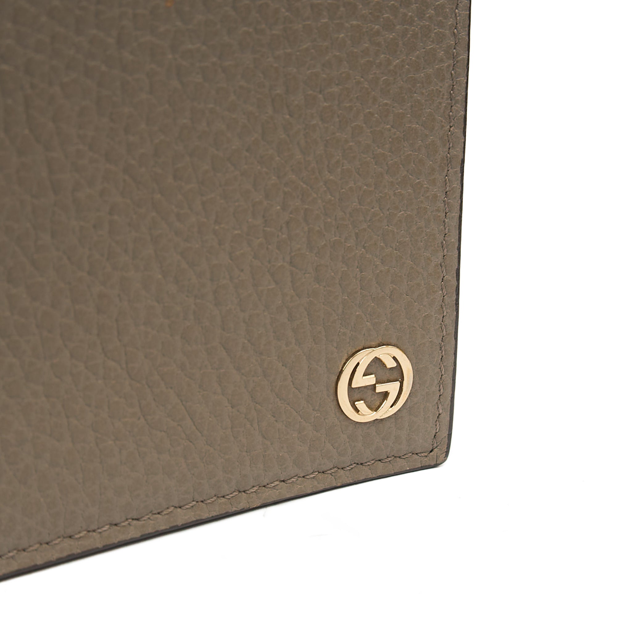 Gucci Cross Body Dollar Interlocking GG Wallet On Chain in Grey, Leather