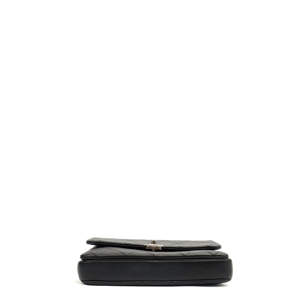 Chanel Shoulder Bag Flap Bag in Black, Calfskin Leather