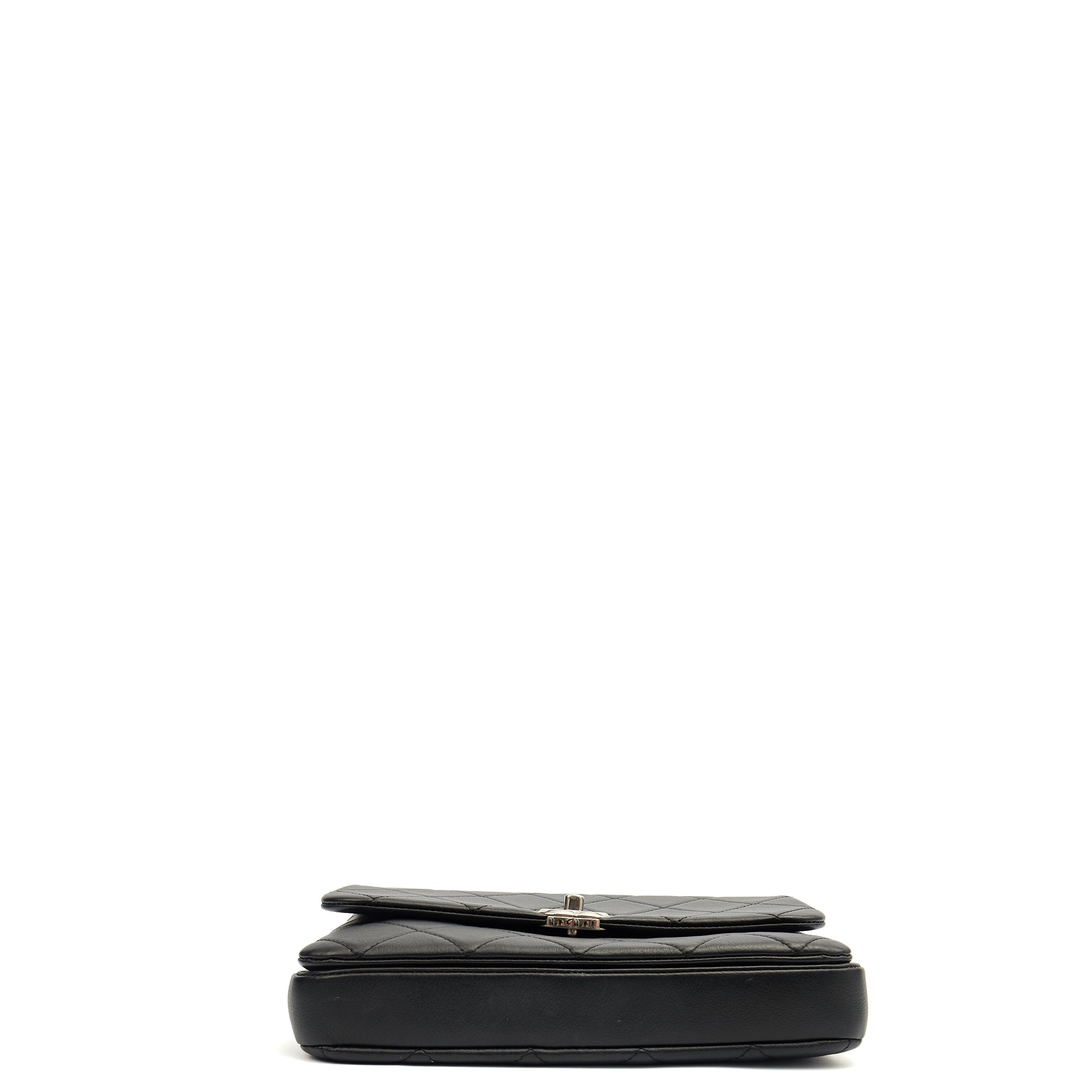 Chanel Shoulder Bag Flap Bag in Black, Calfskin Leather