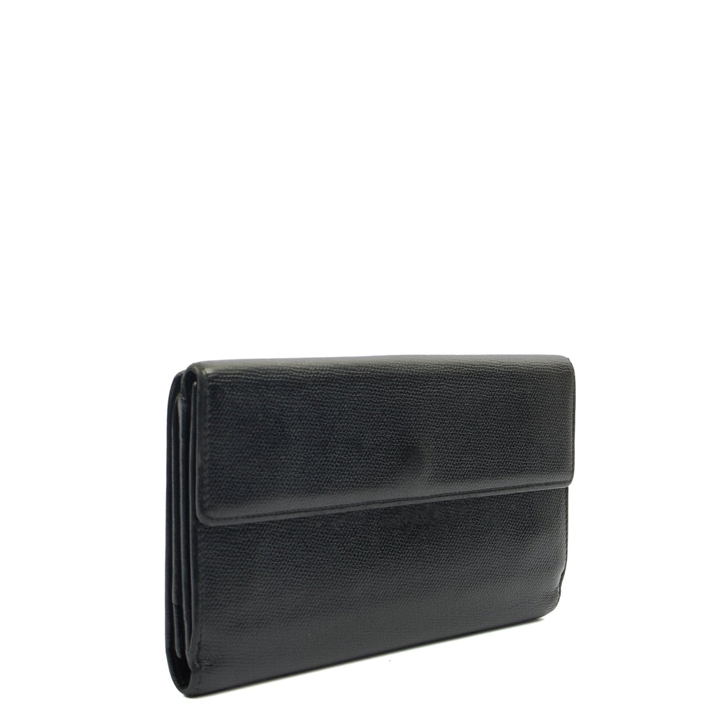 Chanel Wallet Zip Wallet in Black, Calfskin Leather