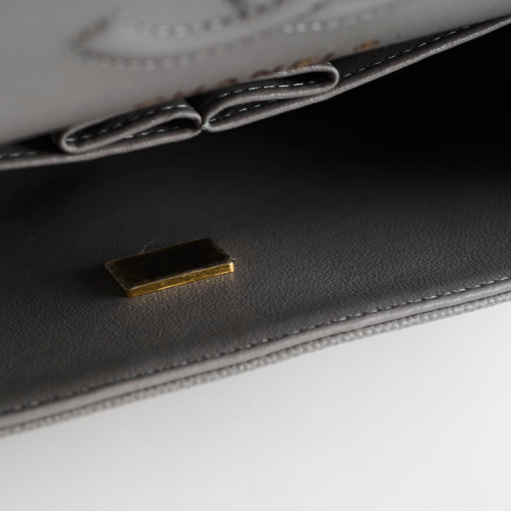 Chanel Small Classic Flap Caviar 22B Grey (Microchipped)