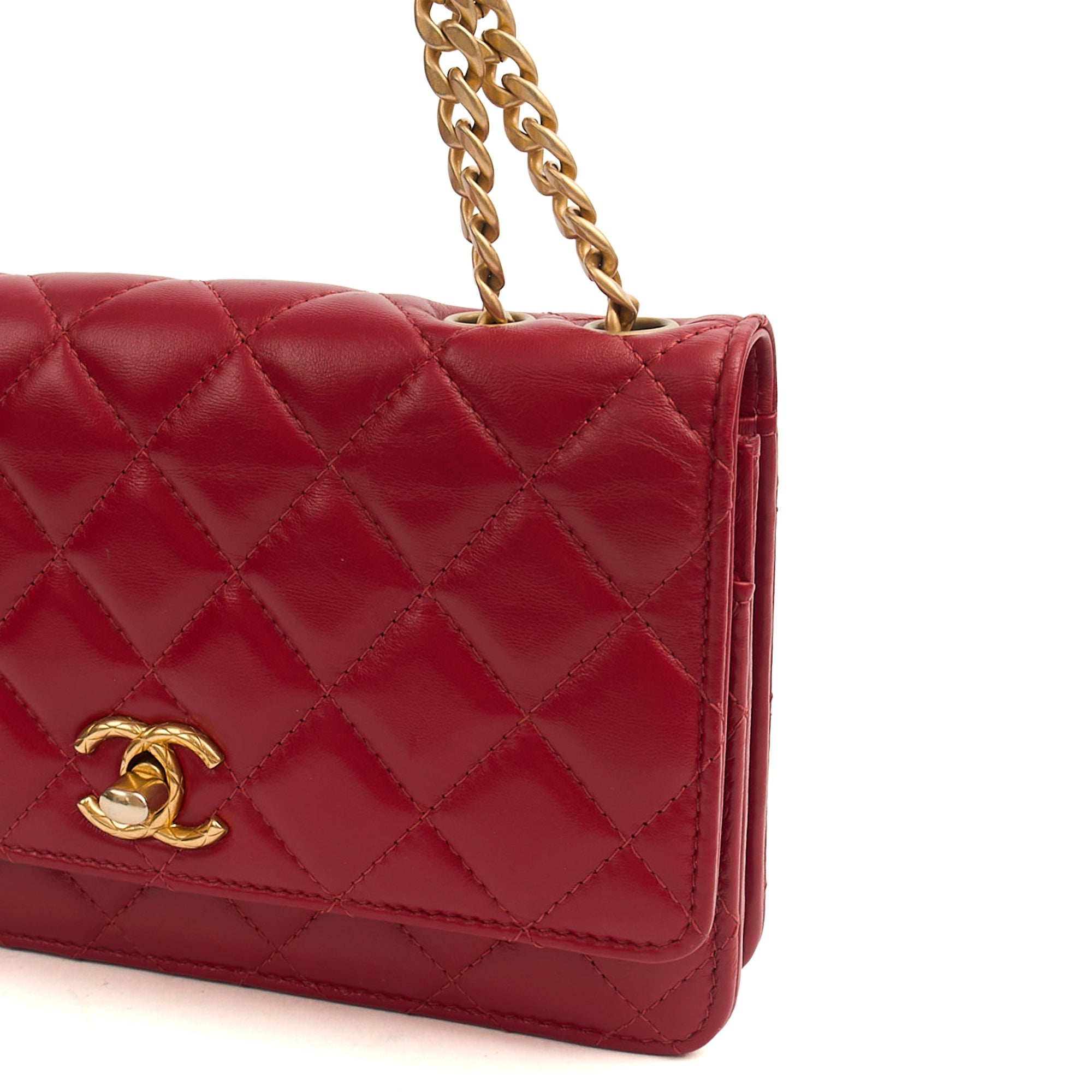Chanel Cross Body Pearl Crush Wallet on Chain in Red, Lambskin Leather