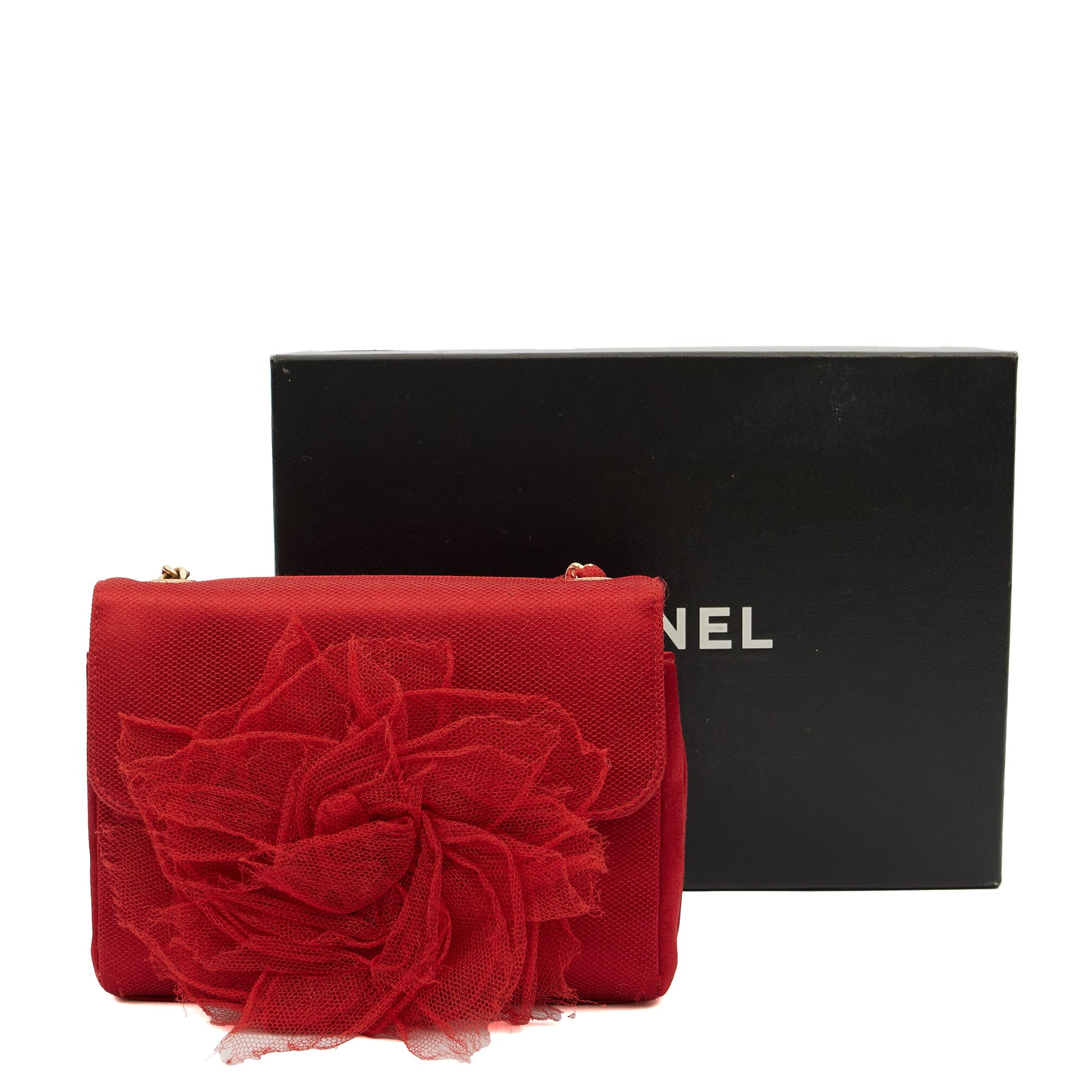 Chanel Mini Bag Camellia Clutch in Red, Fabric