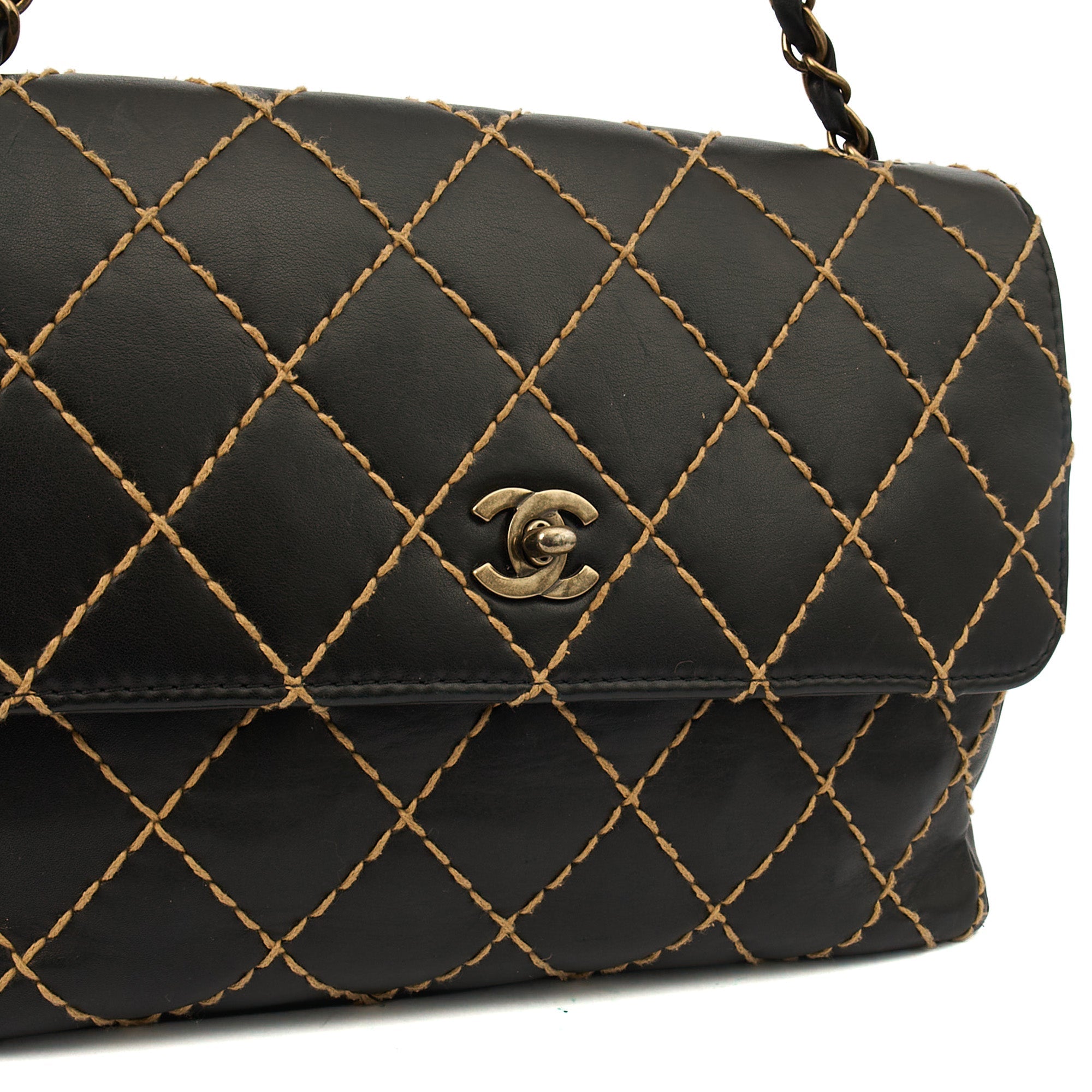 Chanel Shoulder Bag Wildstitch Flap Bag in Black, Leather