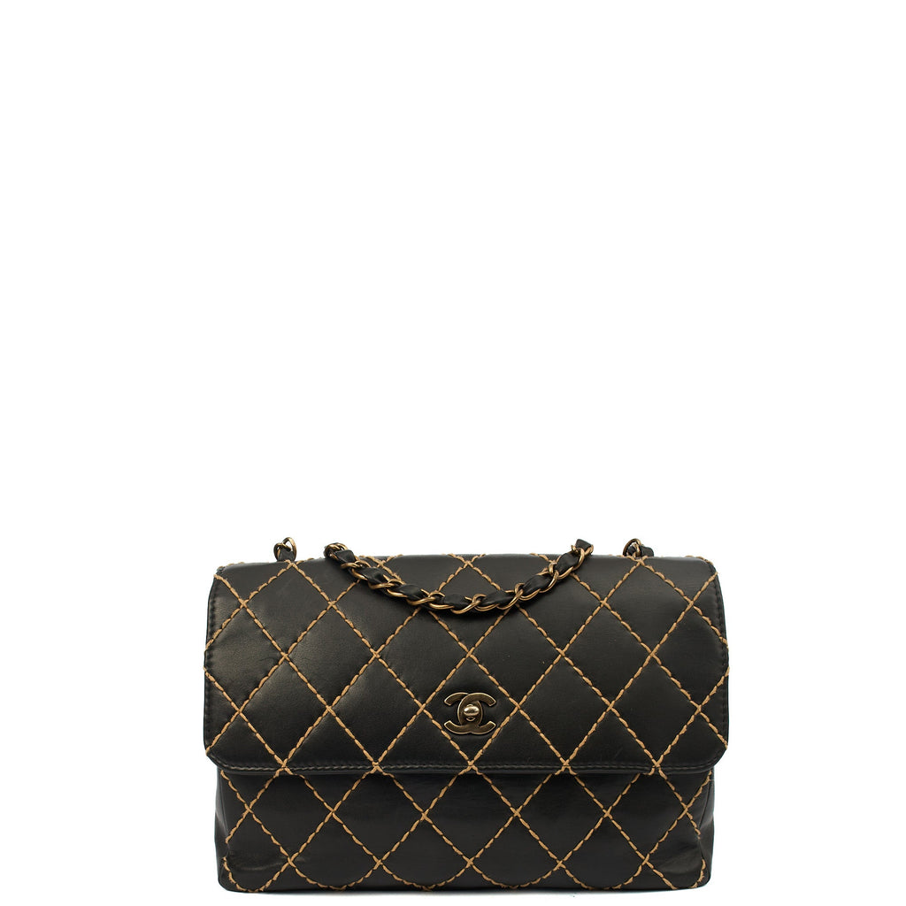 Chanel Shoulder Bag Wildstitch Flap Bag in Black, Leather