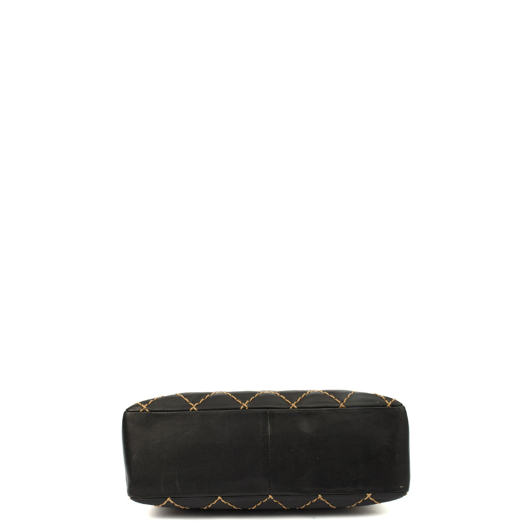 Chanel Shoulder Bag Wildstitch Flap Bag in Black, Leather