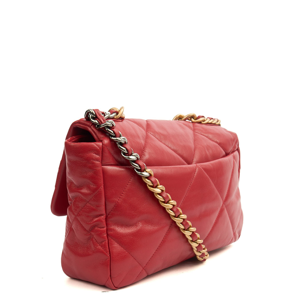 Chanel Shoulder Bag Chanel 19 in Red, Calfskin Leather