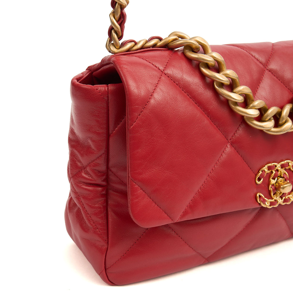 Chanel Shoulder Bag Chanel 19 in Red, Calfskin Leather