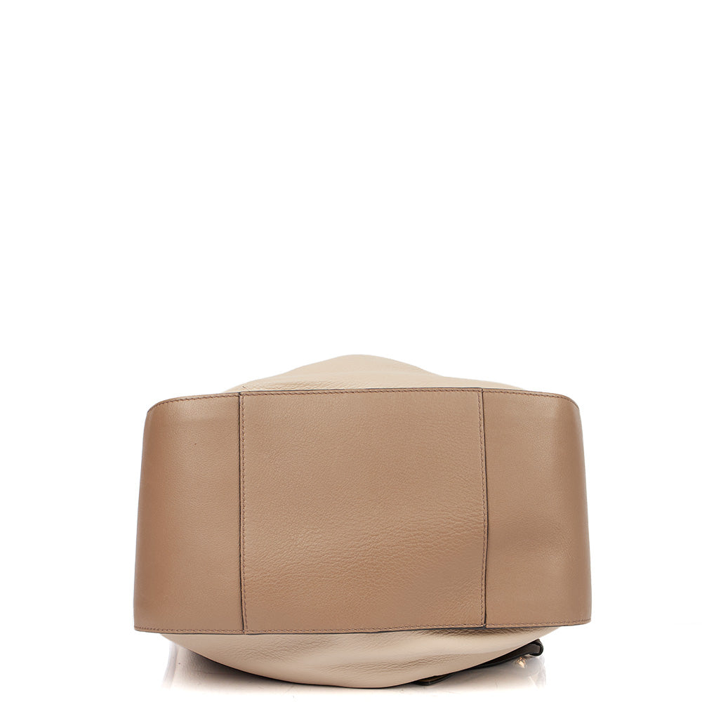 Loewe Shoulder Bag Hammock - Small in Neutral, Leather