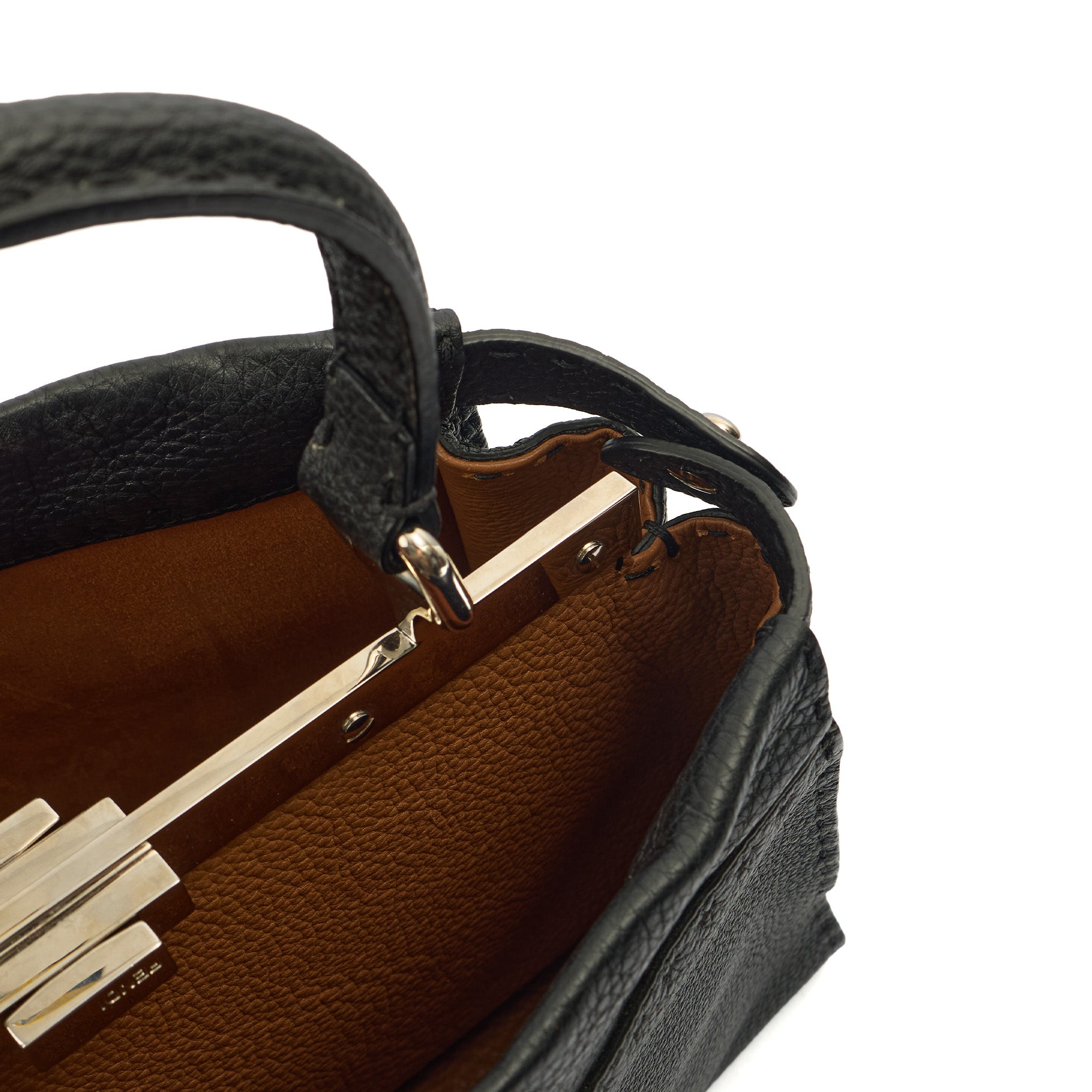Fendi Tote Peekaboo - Medium in Black, Leather