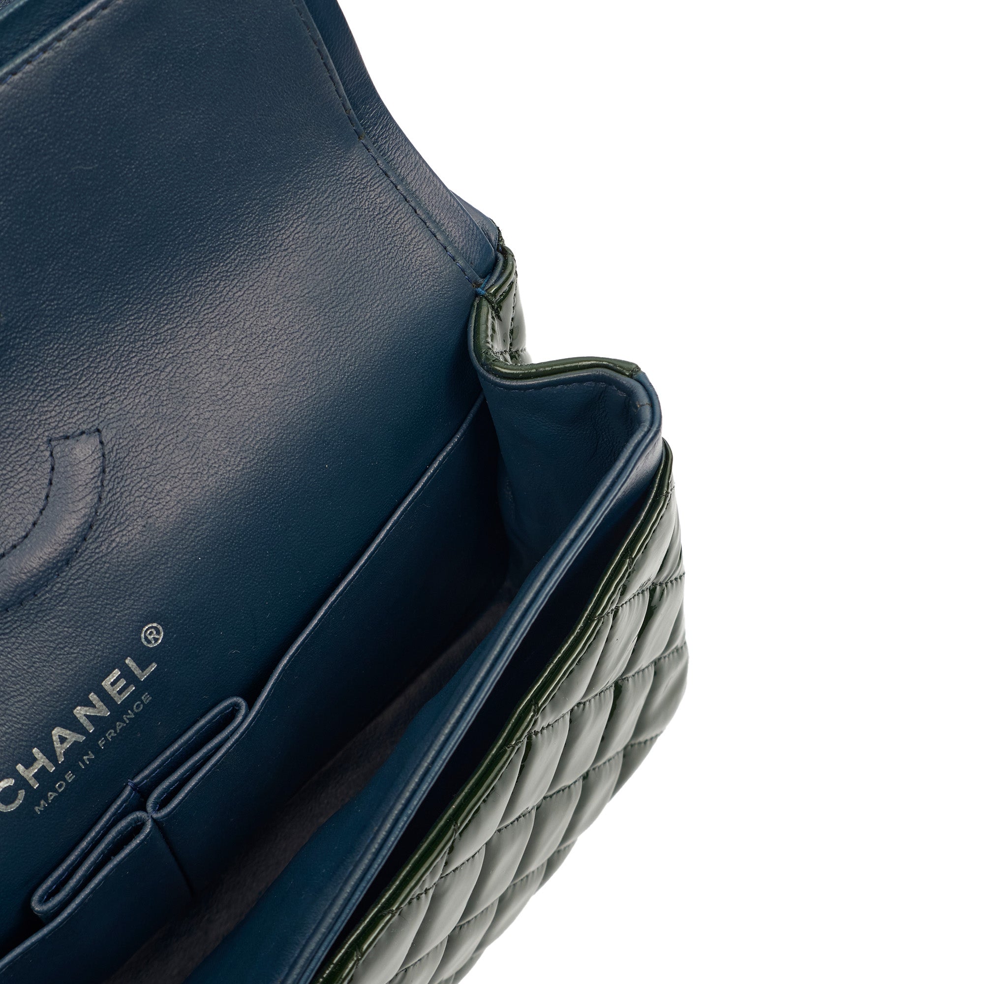 Chanel Shoulder Bag Classic Double Flap - Medium in Green, Patent Leather