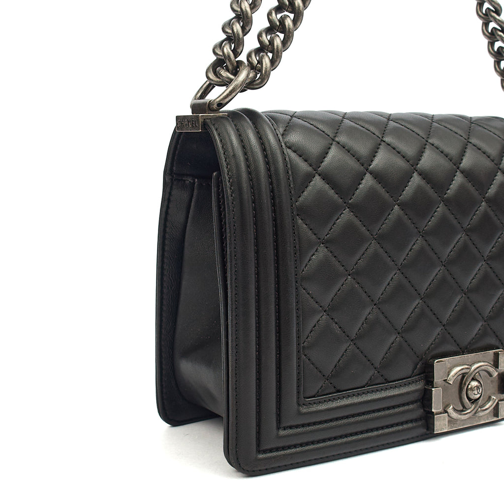 Chanel Shoulder Bag Boy - Medium in Black, Lambskin Leather
