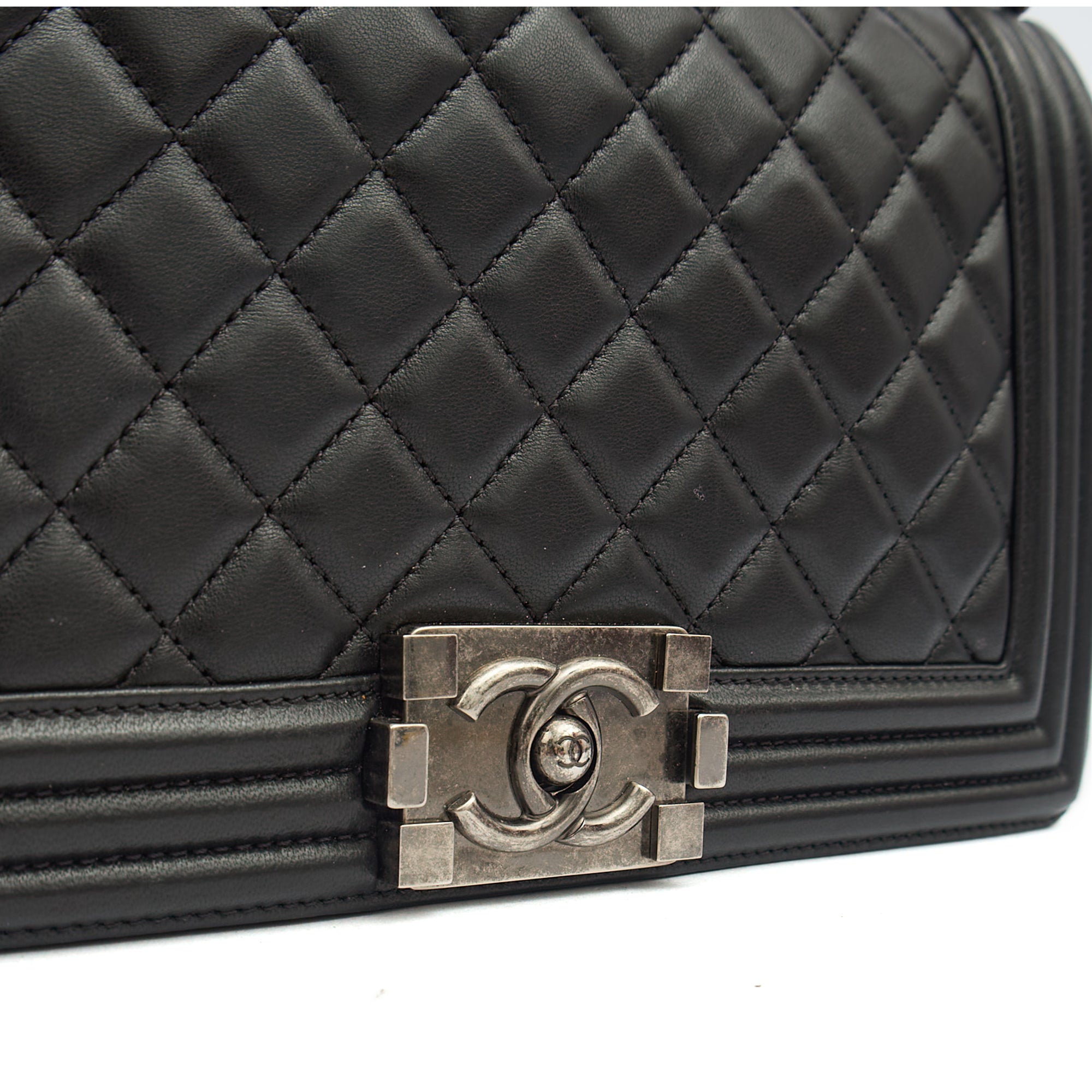 Chanel Shoulder Bag Boy - Medium in Black, Lambskin Leather