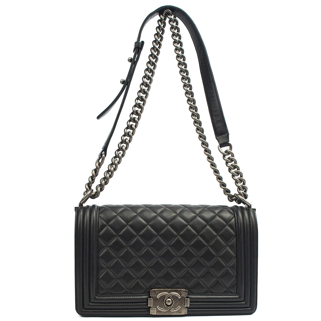 Chanel Shoulder Bag Boy - Medium in Black, Lambskin Leather