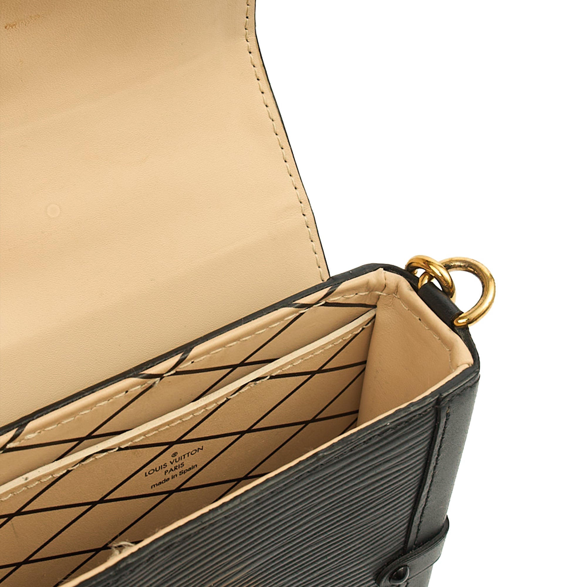 Louis Vuitton Cross Body Pochette Trunk Verticale  in Black, Epi Leather
