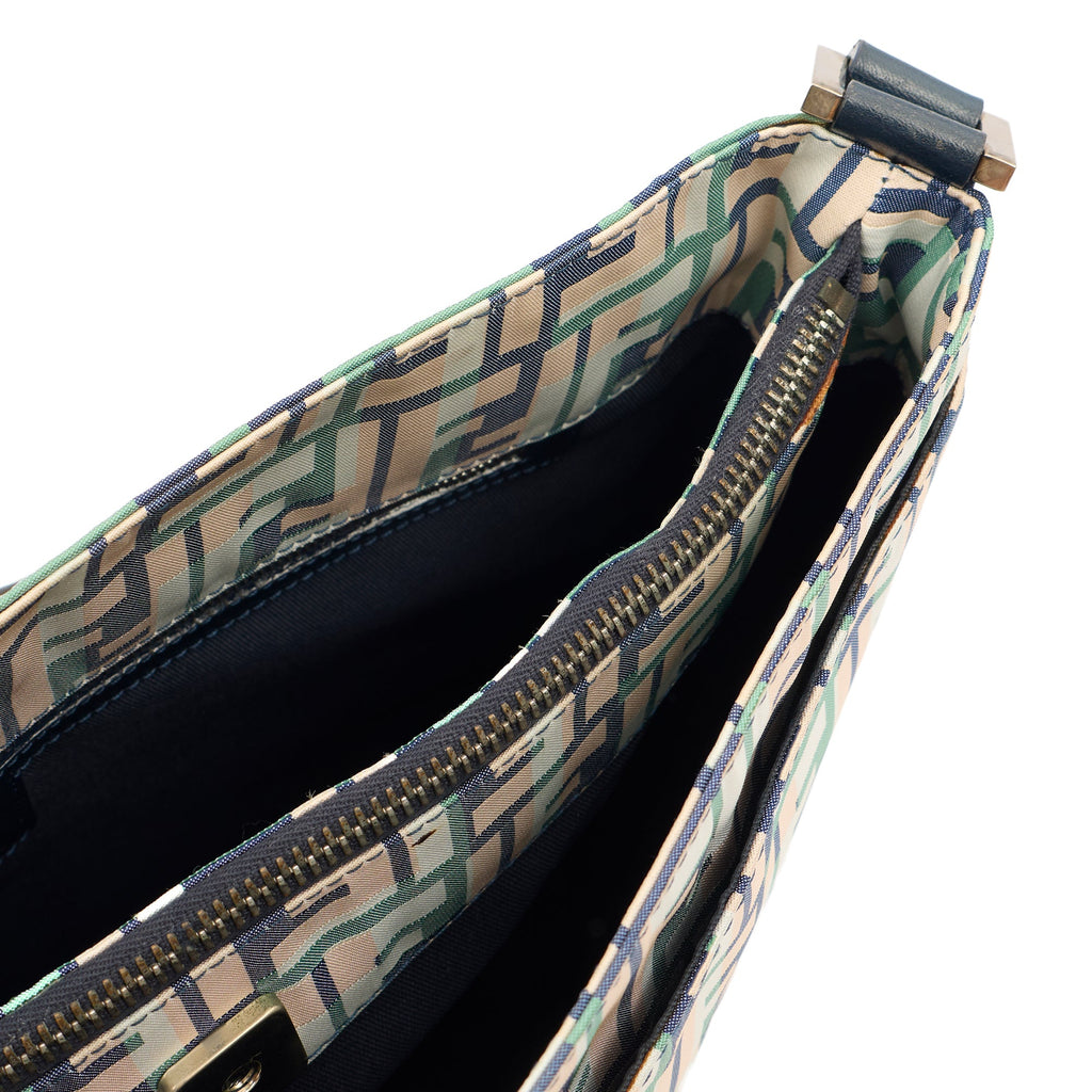 Fendi Shoulder Bag Zucca Tote in Green, Leather