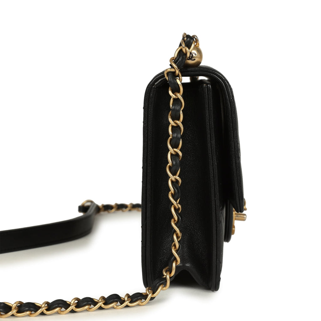 Pre-owned Chanel Small Chic Pearls Flap Bag Black Goatskin Antique Gold Hardware