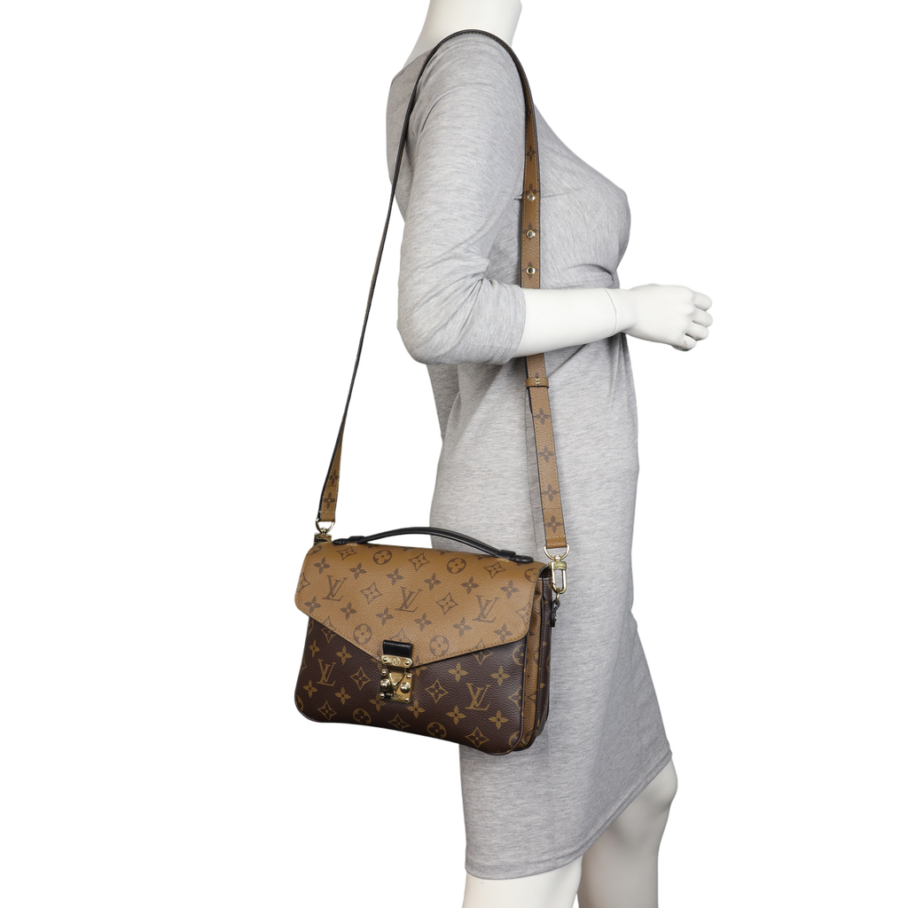 Louis Vuitton Pochette Metis Monogram Reverse