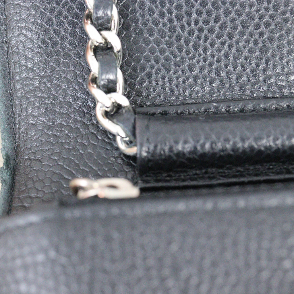 Chanel Classic Wallet on Chain