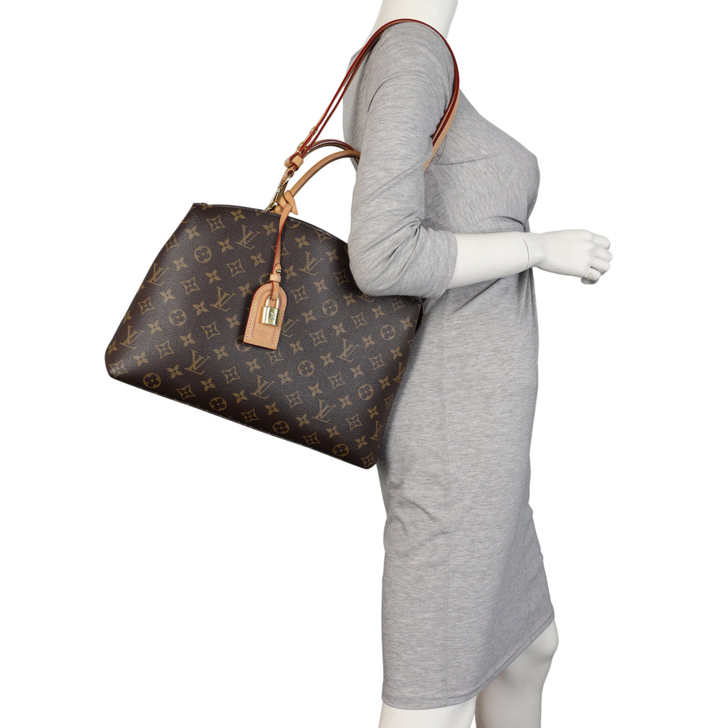 Louis Vuitton Grand Palais Monogram