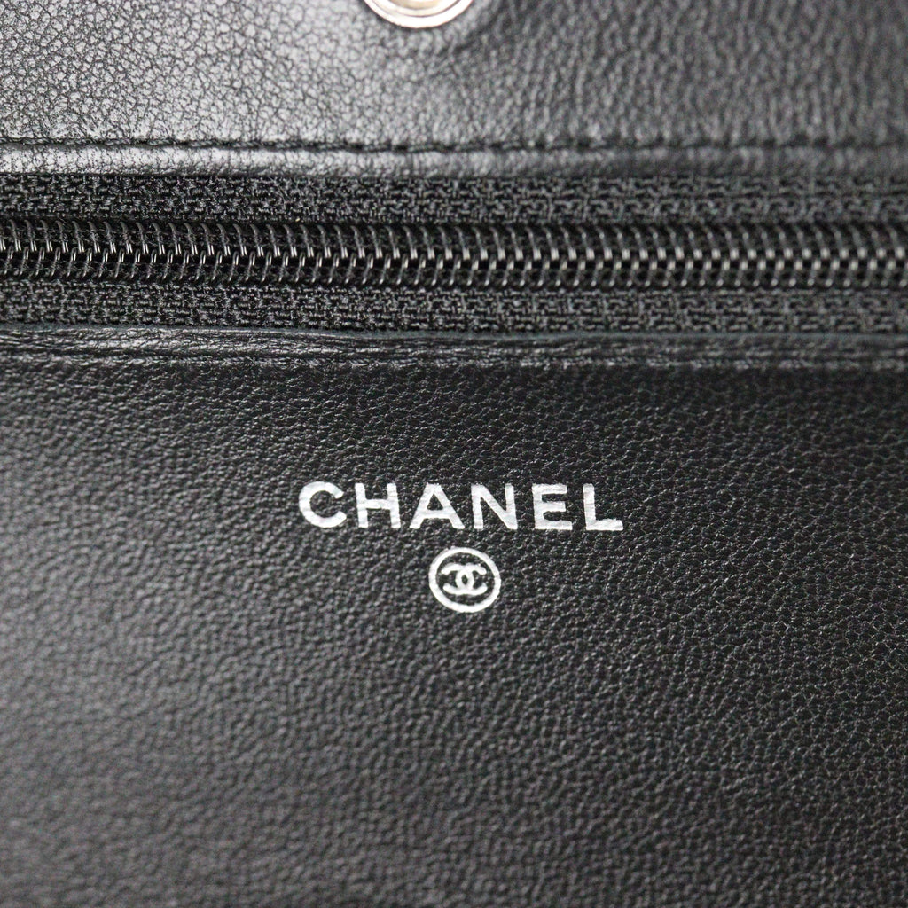 Chanel Classic Wallet on Chain