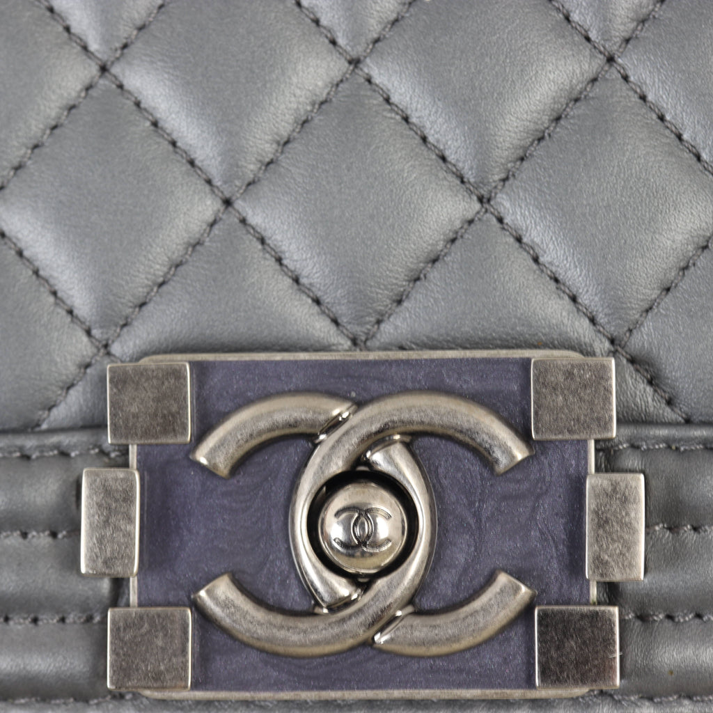 Chanel Boy Old Medium