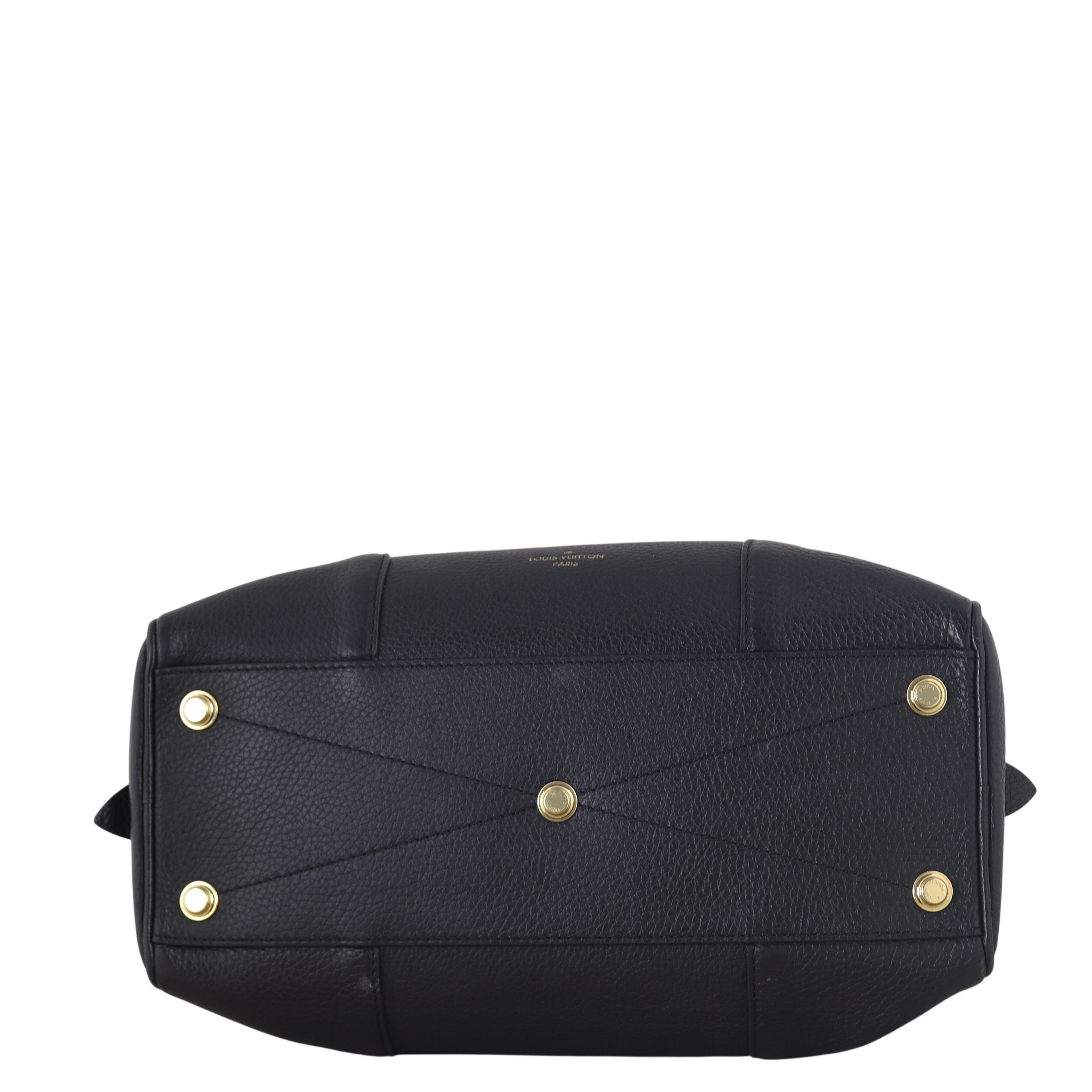 Louis Vuitton Dora Ultra Soft MM Taurillon