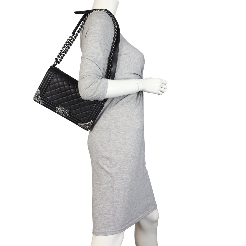 Chanel Boy Old Medium Paris-Dallas