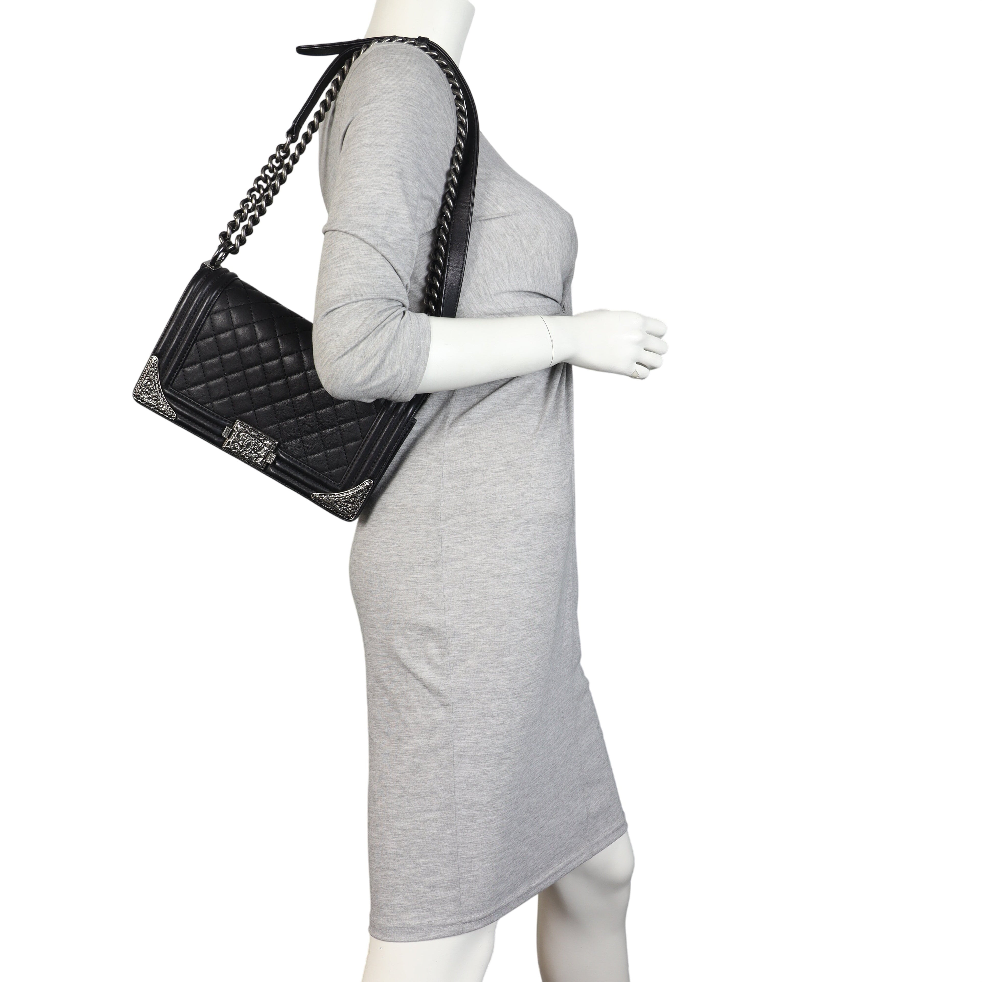 Chanel Boy Old Medium Paris-Dallas