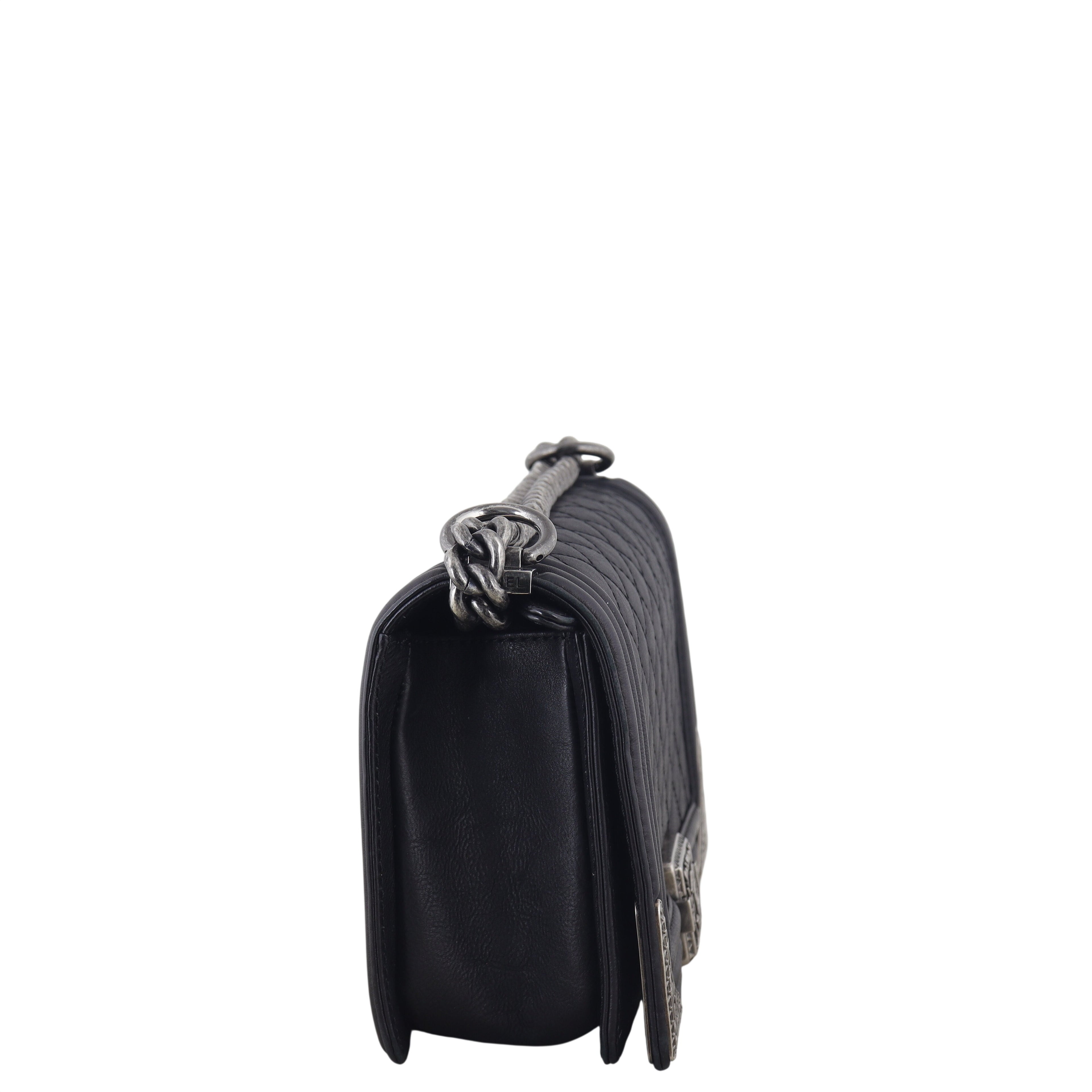 Chanel Boy Old Medium Paris-Dallas
