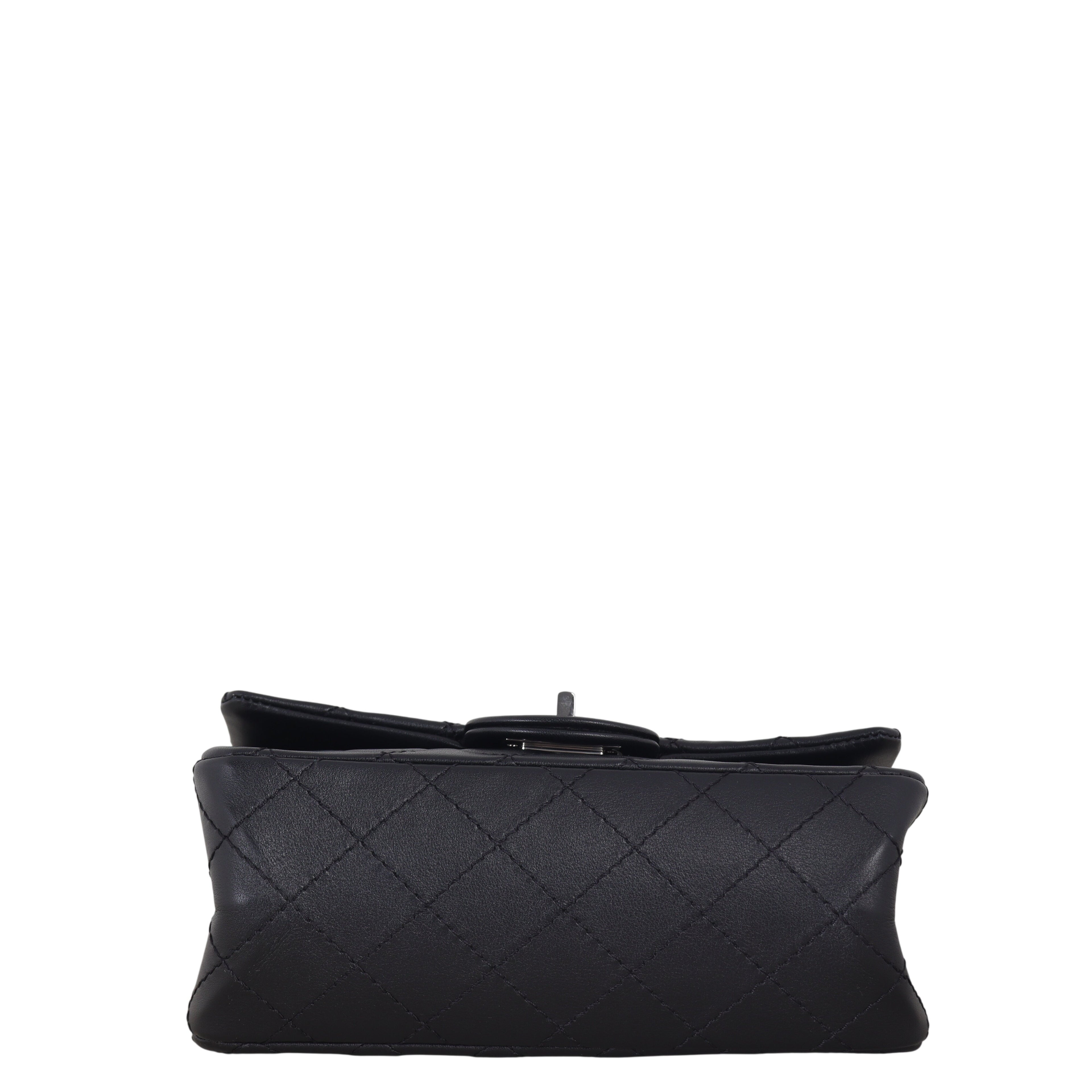 Chanel 2.55 Reissue 224 Single Flap Bag