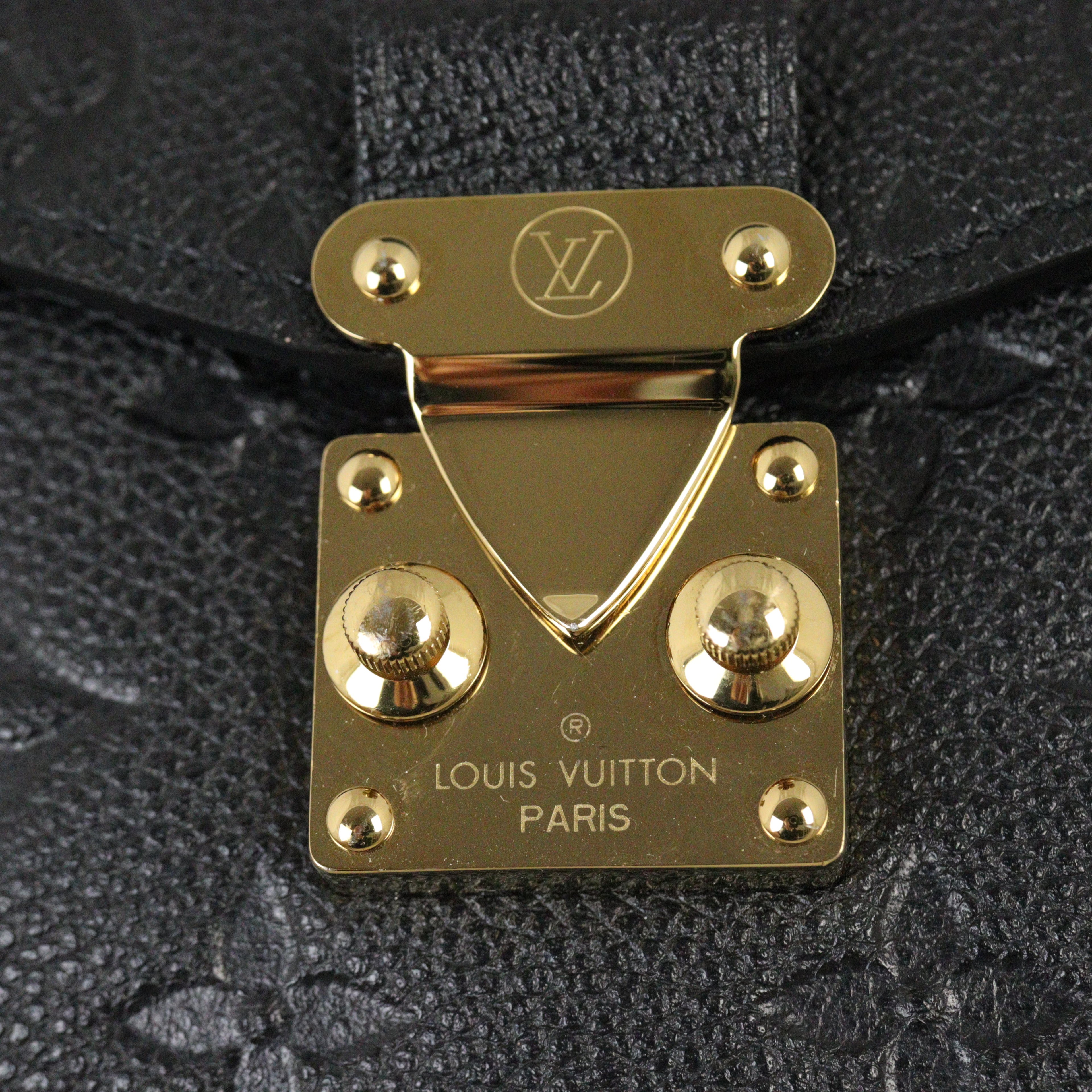 Louis Vuitton Pochette Metis Monogram Empreinte