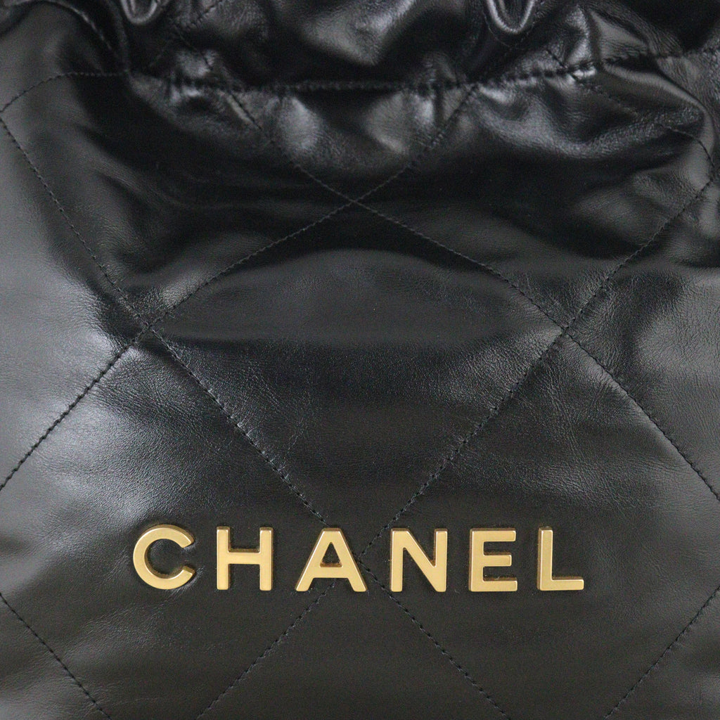 Chanel 22 Hobo Small
