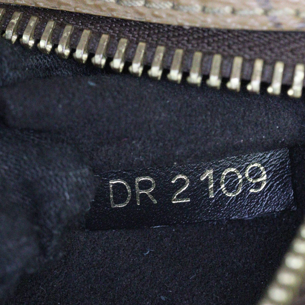 Louis Vuitton Pochette Metis Monogram Reverse
