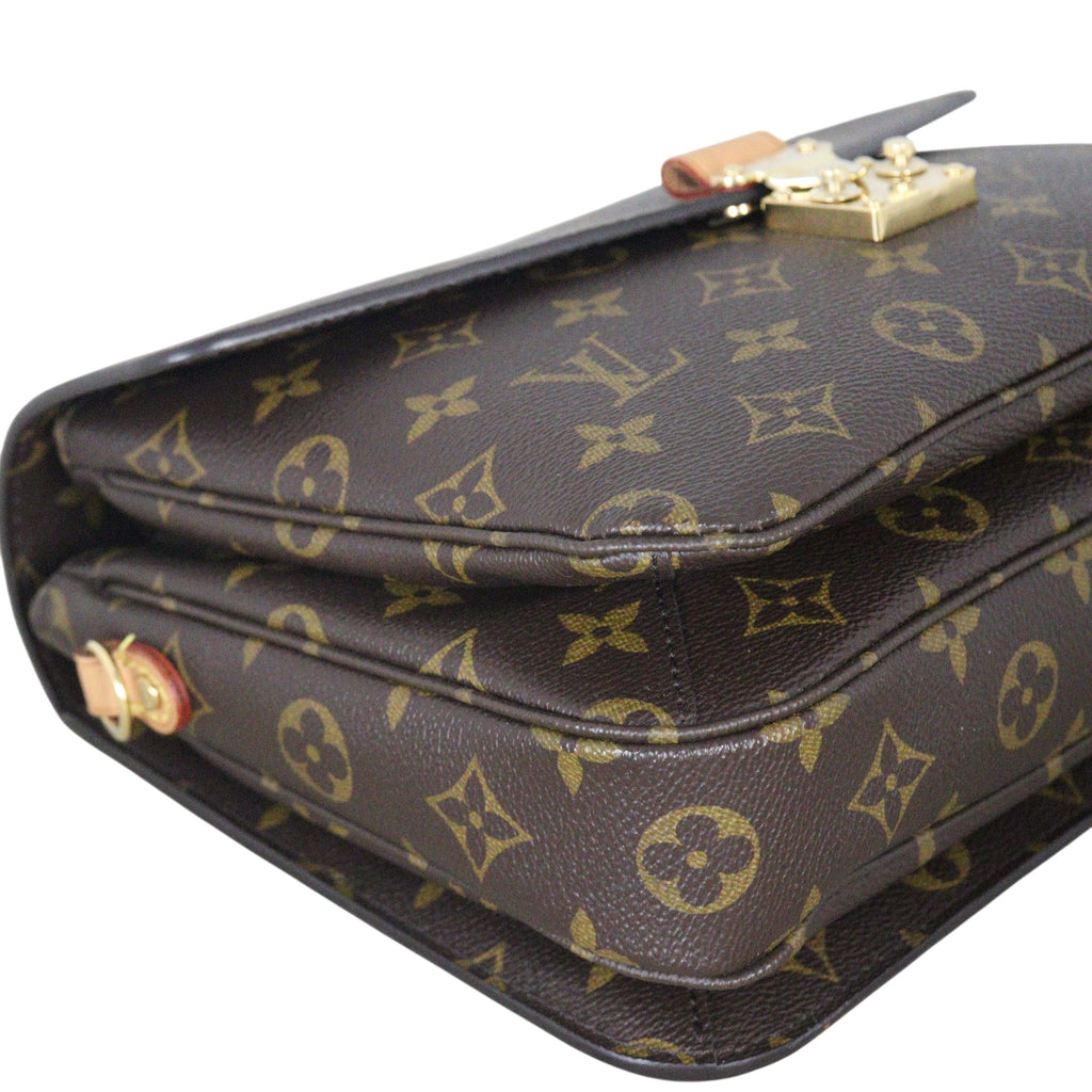 Louis Vuitton Pochette Metis Monogram