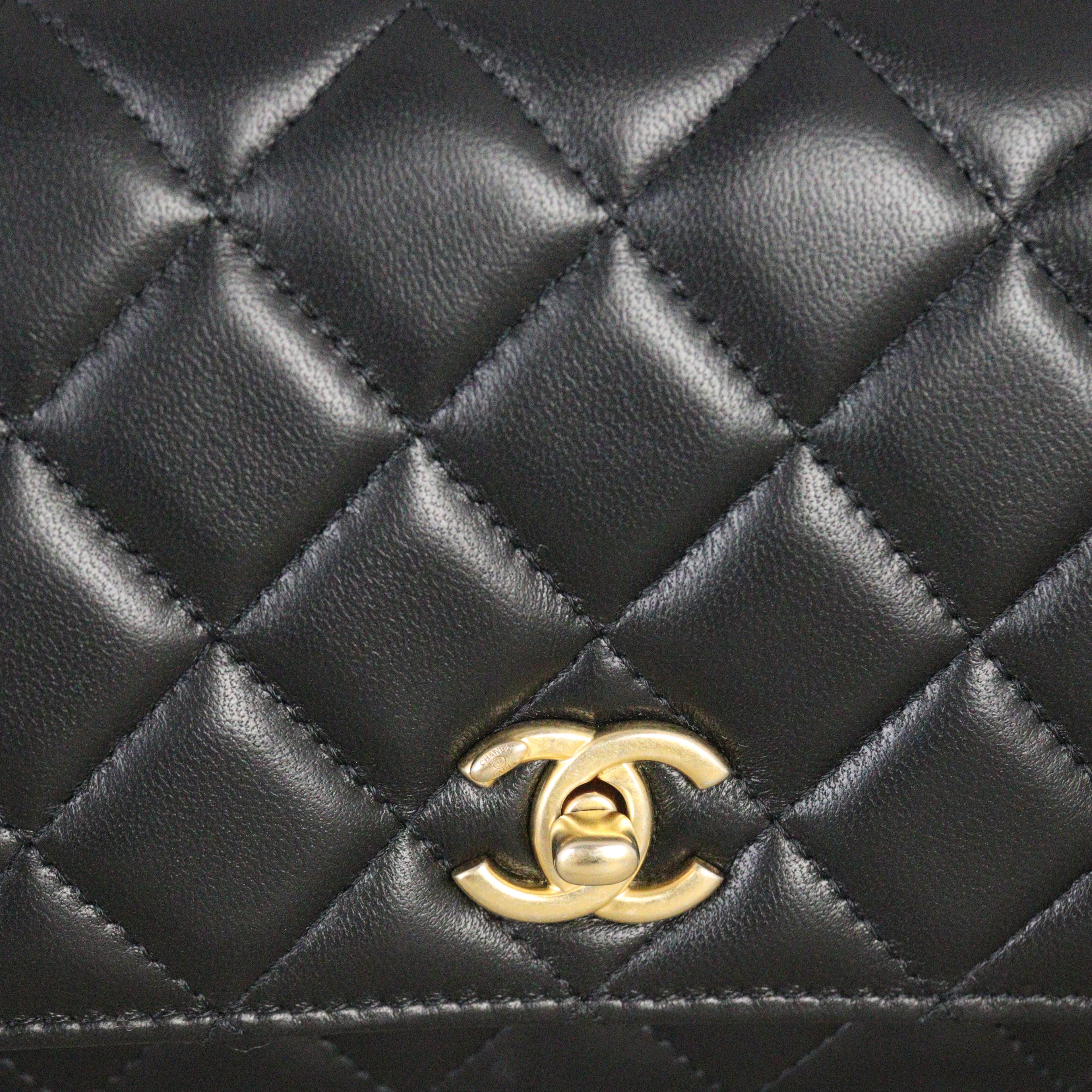 Chanel Pearl Crush Wallet on Chain