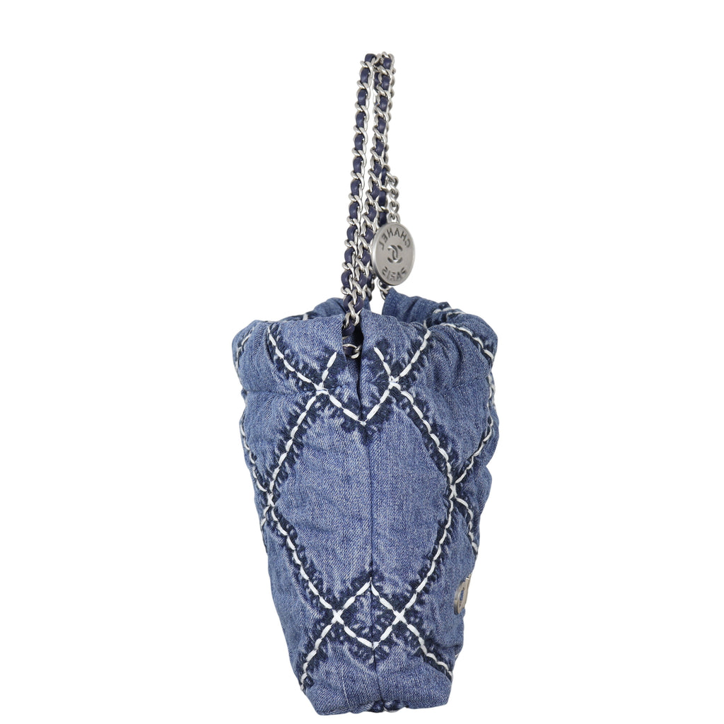 Chanel 22 Hobo Mini