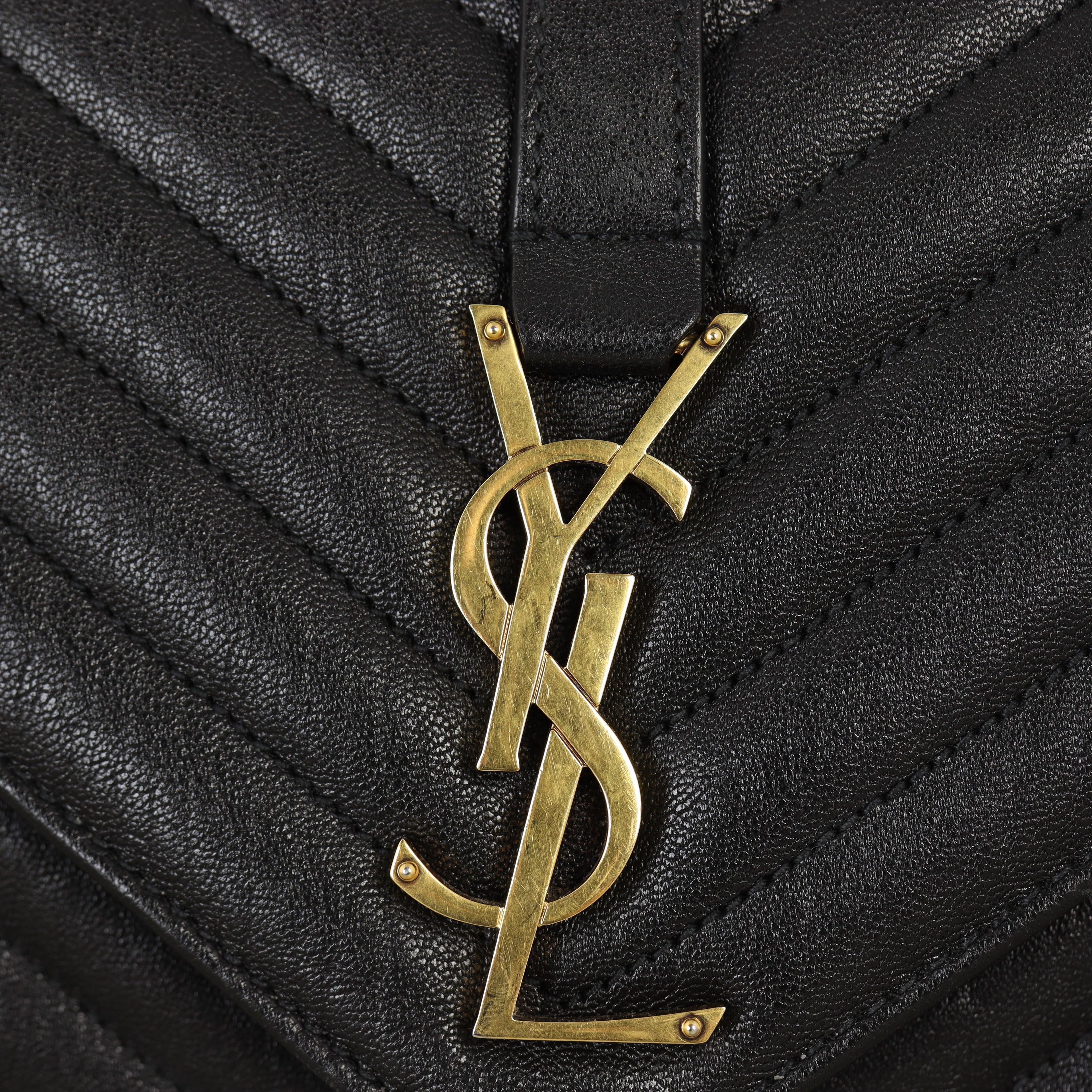 Saint Laurent College Medium