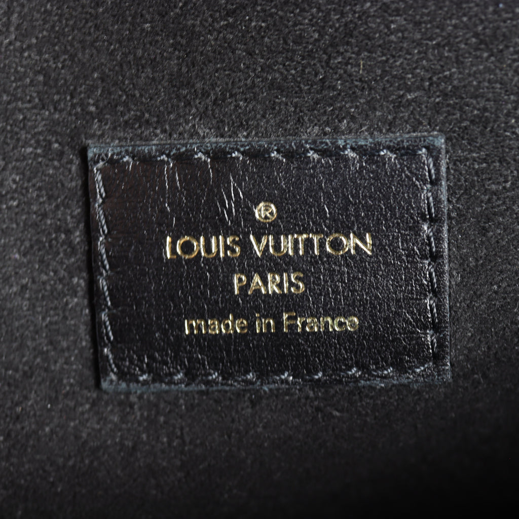 Louis Vuitton Pochette Metis Monogram Reverse