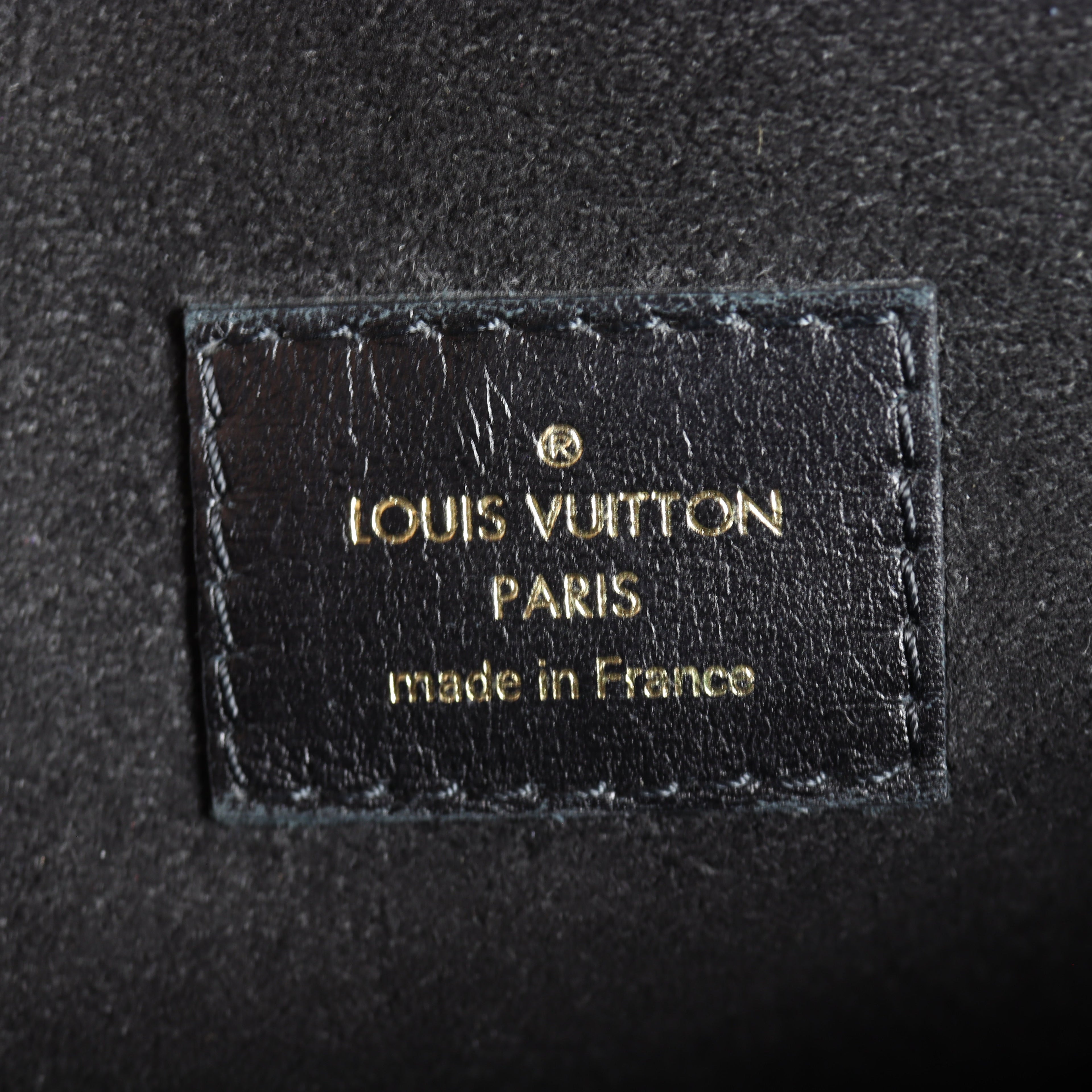 Louis Vuitton Pochette Metis Monogram Reverse