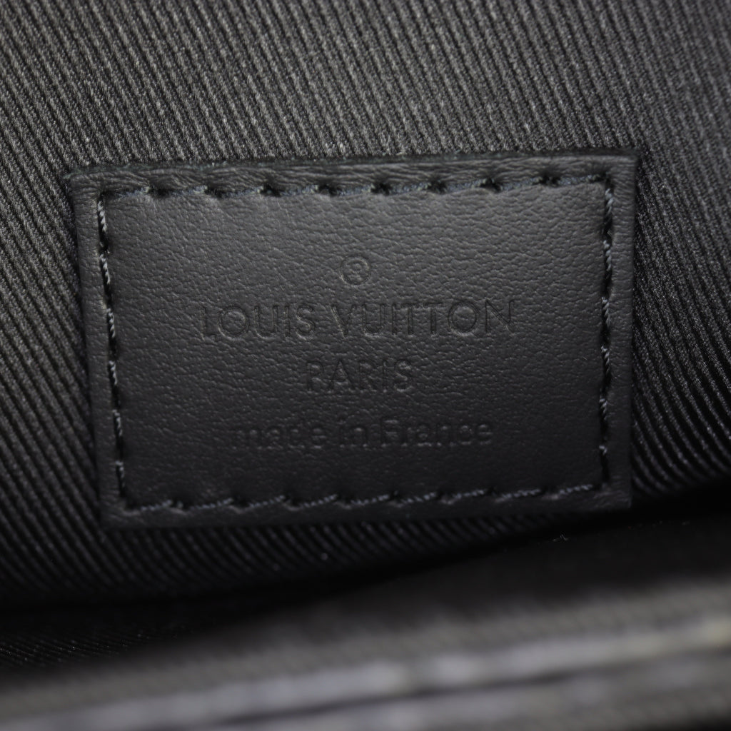 Louis Vuitton S-Lock Vertical Wearable Wallet Taurillon Monogram