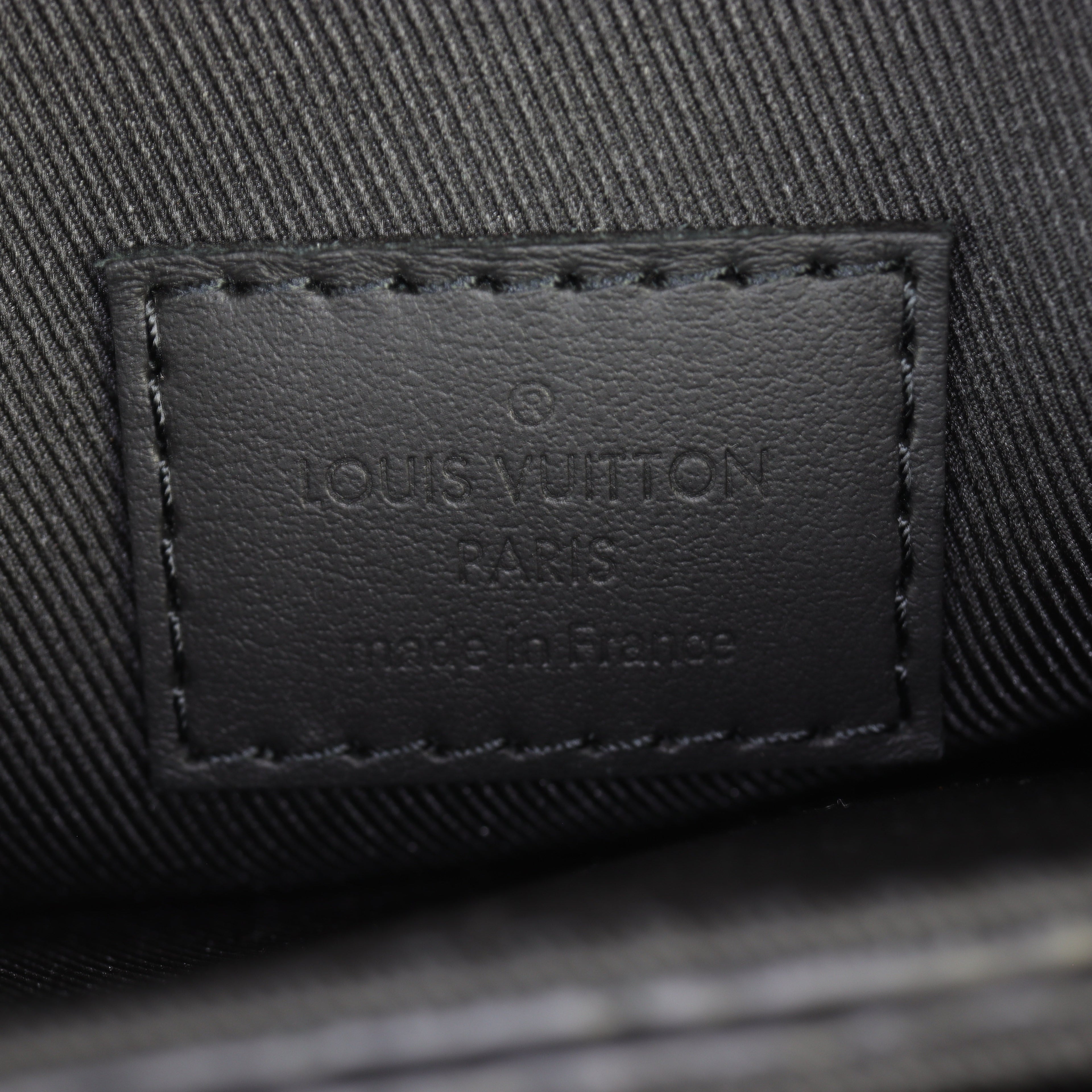 Louis Vuitton S-Lock Vertical Wearable Wallet Taurillon Monogram