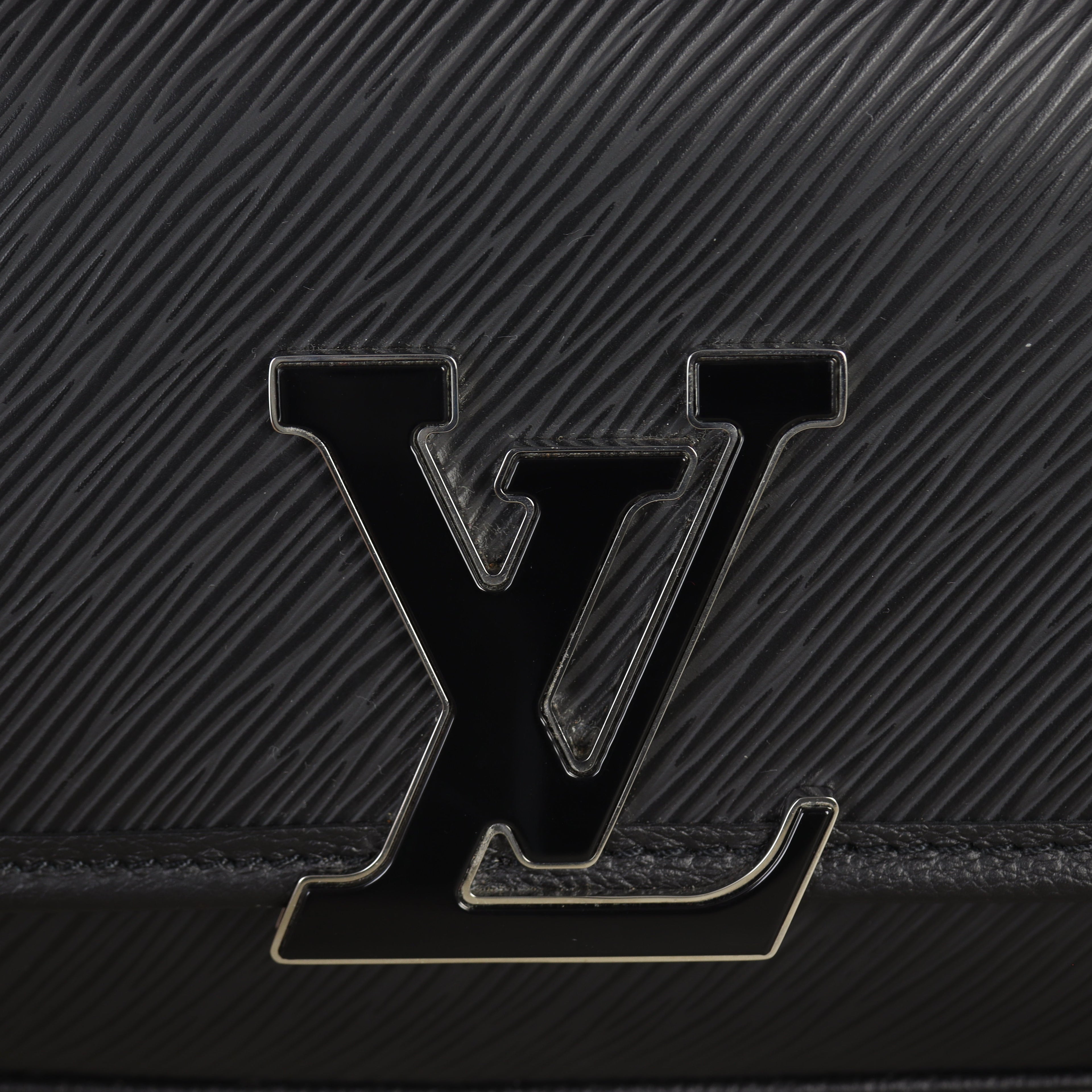 Louis Vuitton Buci Epi