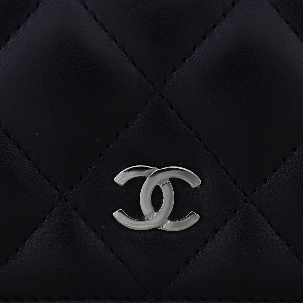 Chanel Classic Wallet on Chain