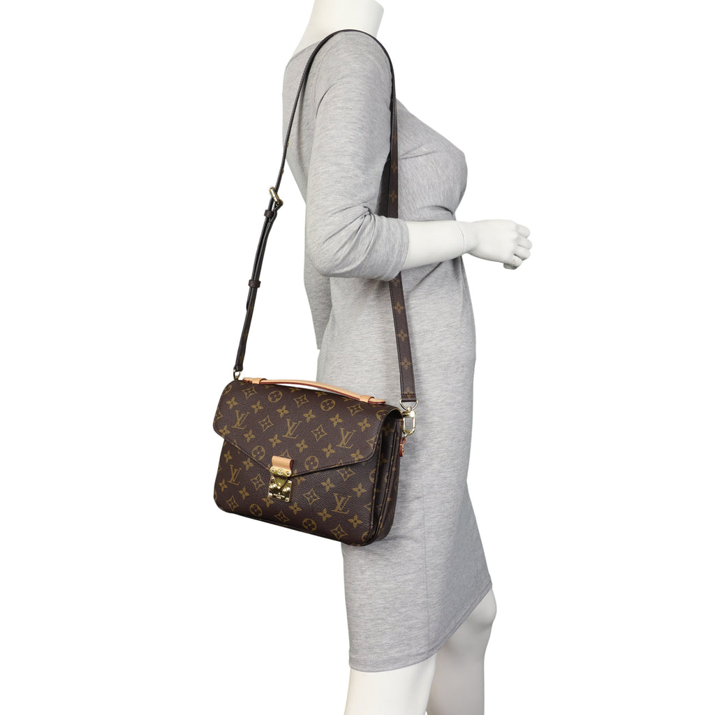 Louis Vuitton Pochette Metis Monogram